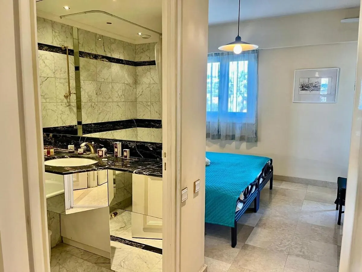 Apartment Palais Napoleon Yourhosthelper Vallauris France